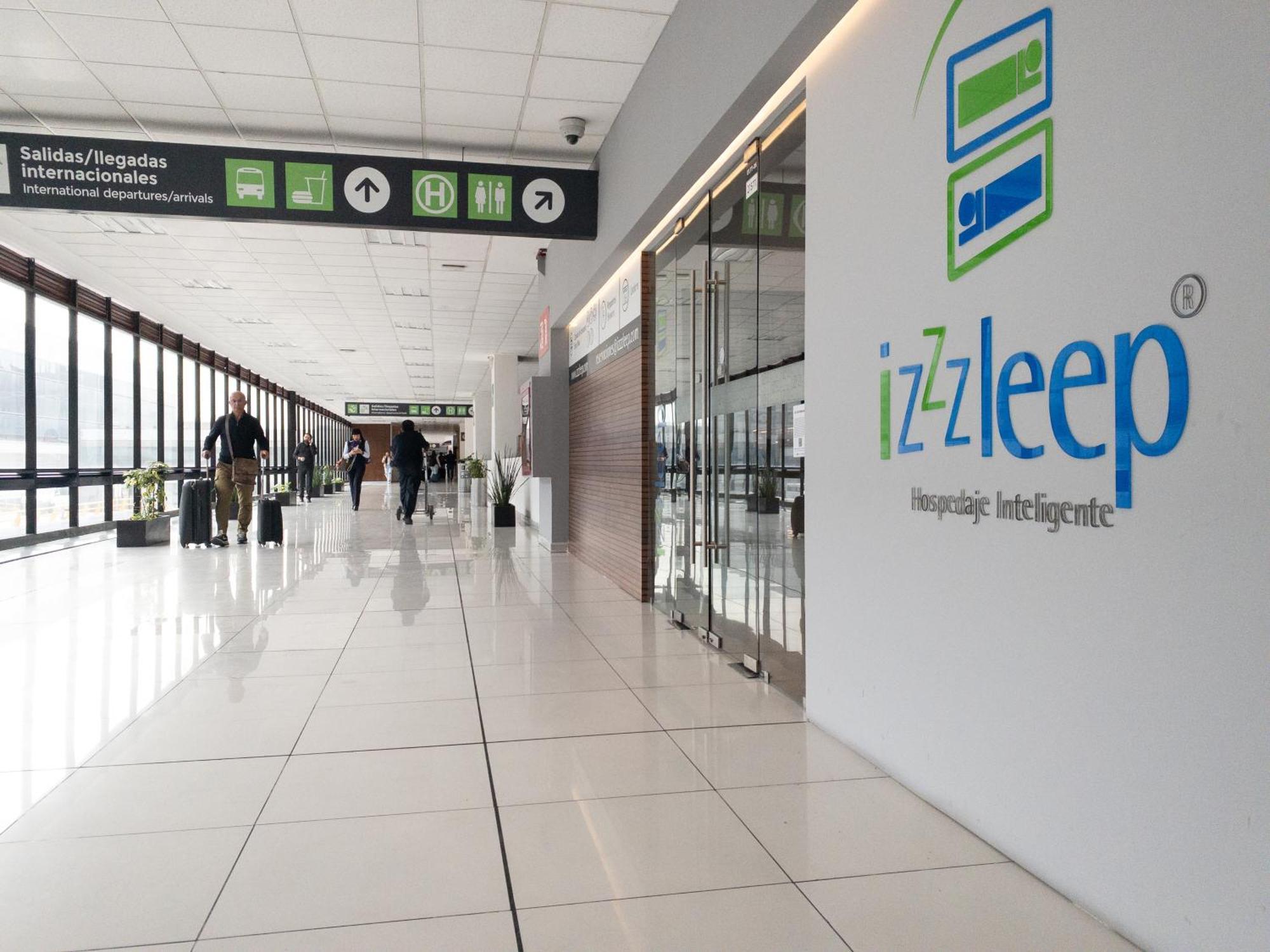 Izzzleep Aeropuerto Terminal 1 Hotell Mexico City Exteriör bild